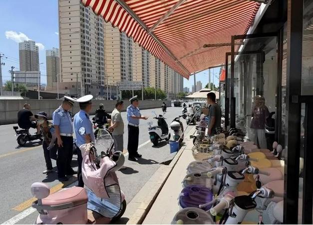 解禁摩托车与治理零公里二手车 谁才是城市交通的治本之策？